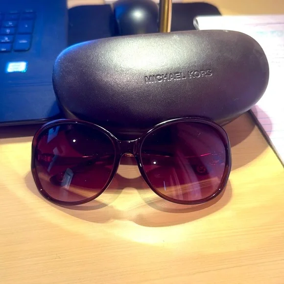 MICHAEL Michael Kors | Accessories | Womans Michael Kors  display picture 2